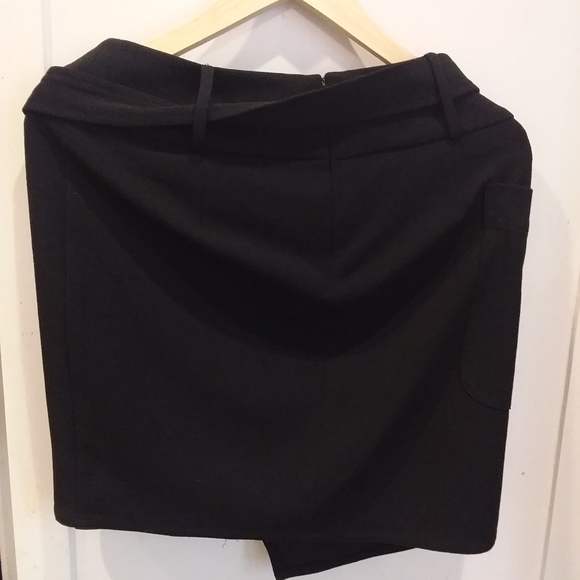DKNY Black short Wrap skirt 2 - Picture 4 of 7